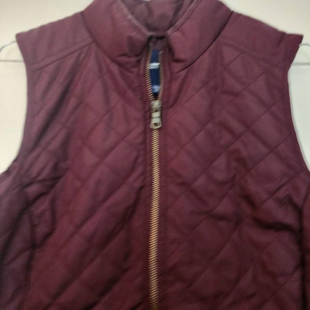 Burgundy Quilted Pattern Vest Basic Edition Size S - image 2